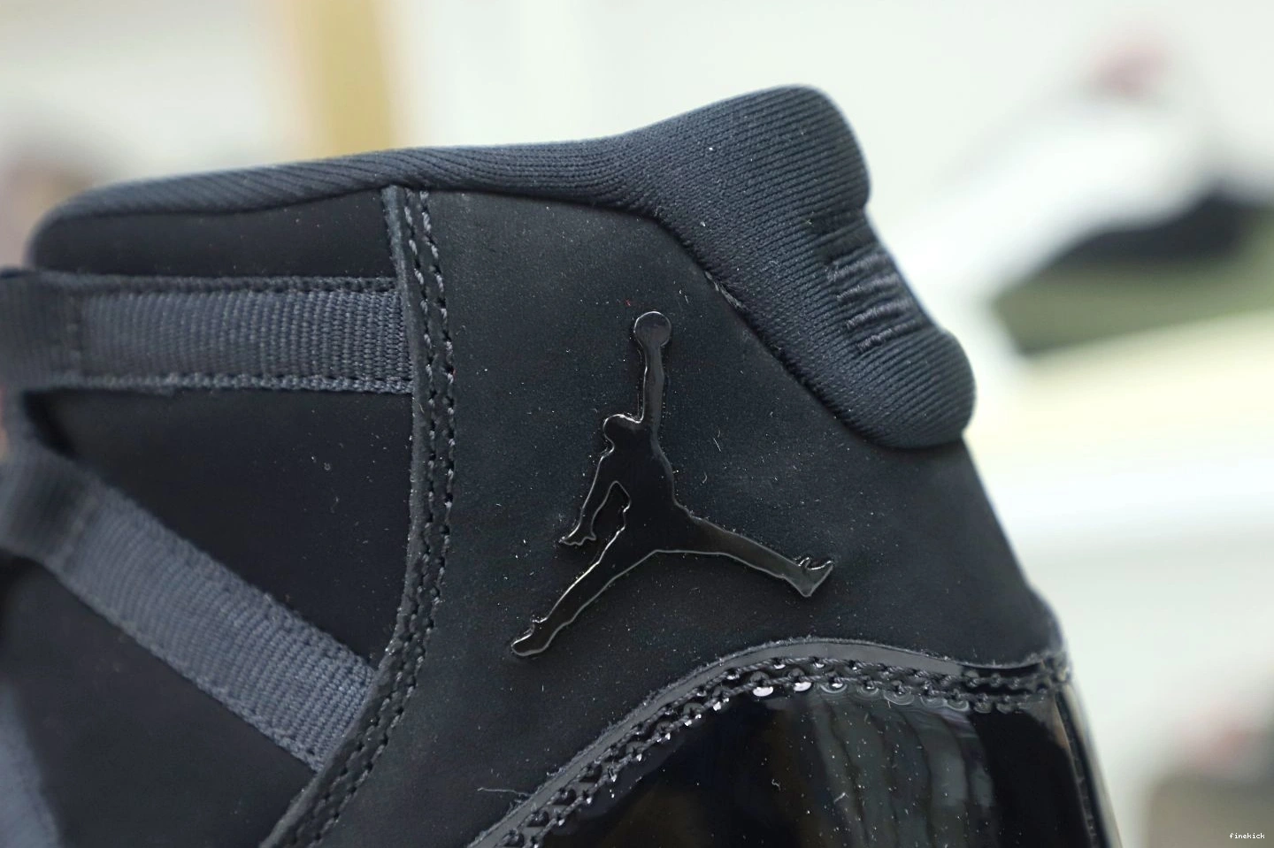 AIR 11 GOWN' AND RETRO 'CAP JORDAN 0921